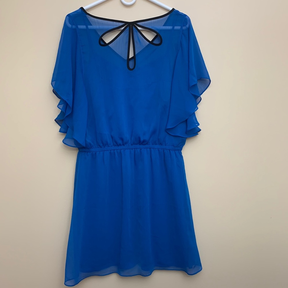 Express dress - Picture 3 of 5